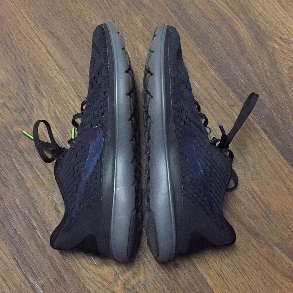 Nike holographic fitsole workout running shoes